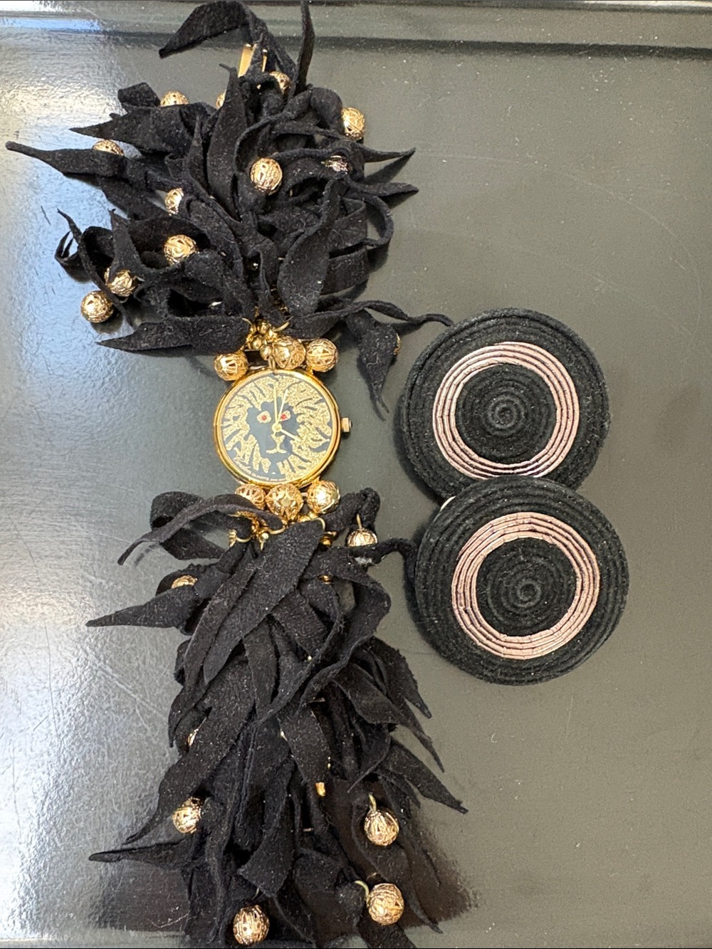 Vintage Quartz Lion Watch & Matching Earring Set | Black & Gold